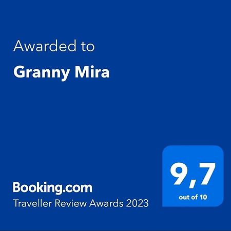 Granny Mira Apartment Omis Ngoại thất bức ảnh